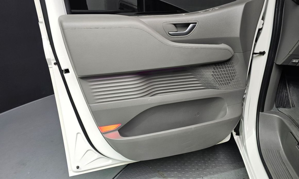 Hyundai Staria 2WD Camping Car, 2024