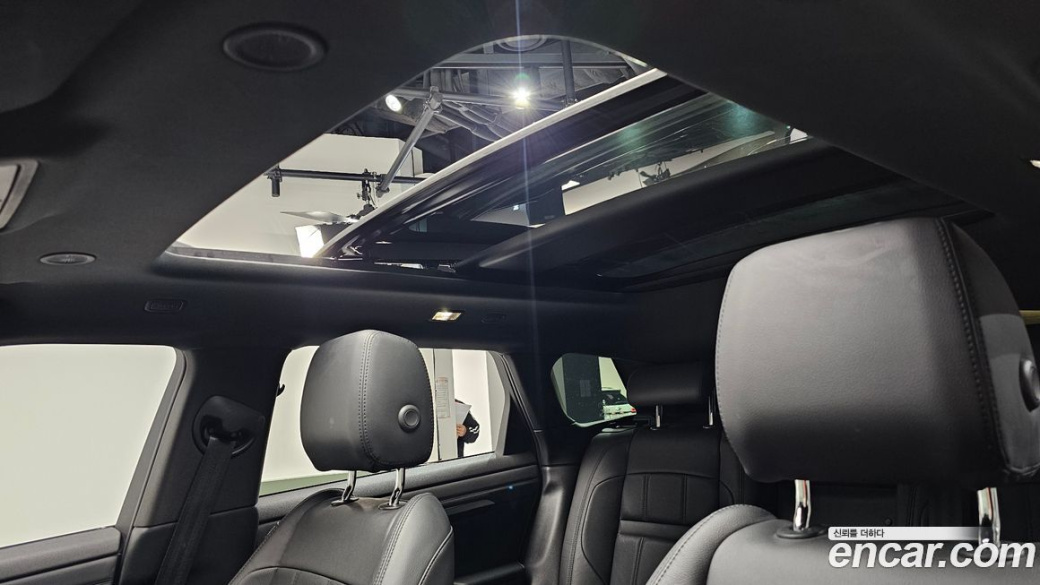 Land Rover Range Rover Evoque P250 R-Dynamic SE, 2022