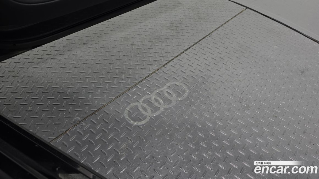 Audi A8 55 TFSI Quattro LWB, 2021
