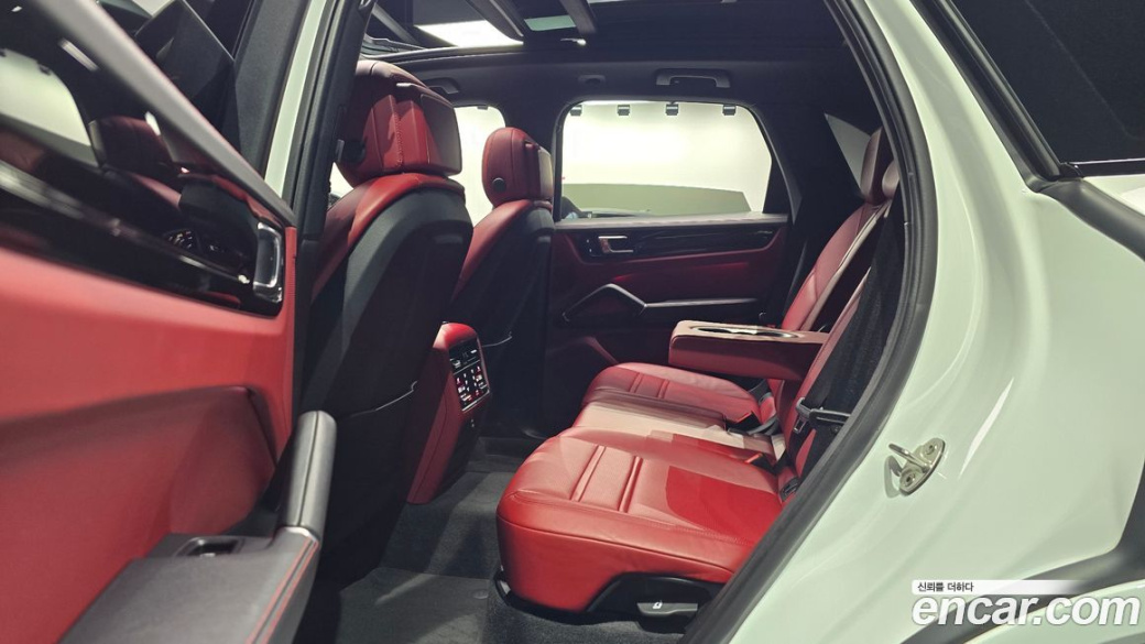 Porsche Cayenne 3.0, 2023