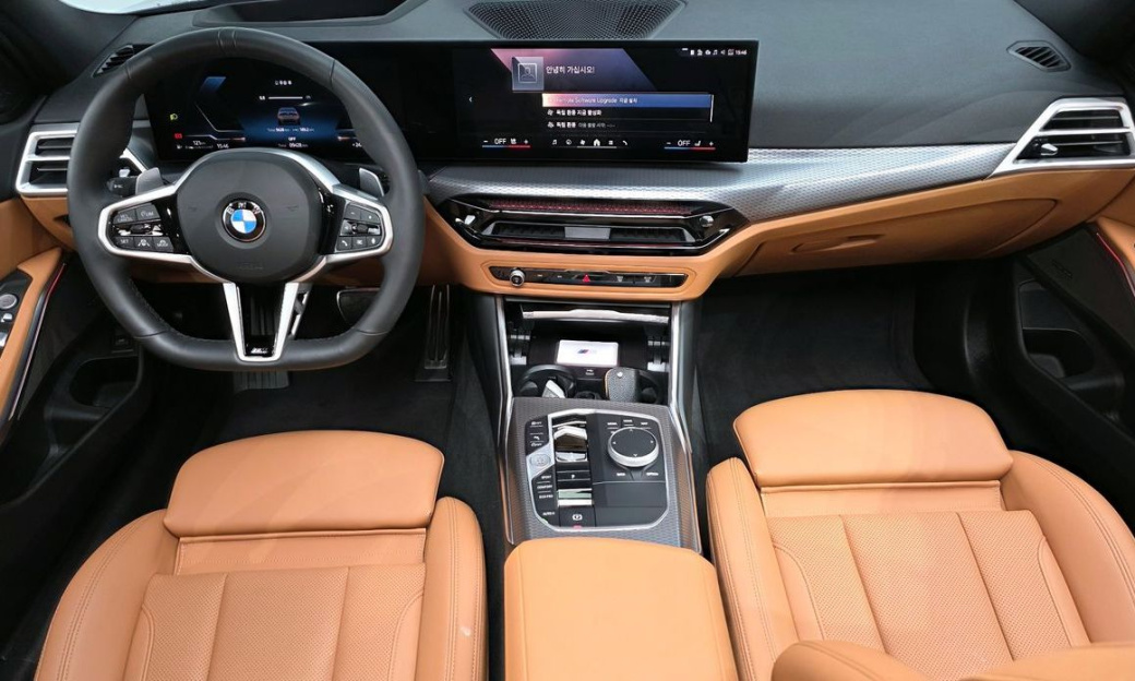 BMW 3-Series 320i M Sport, 2025