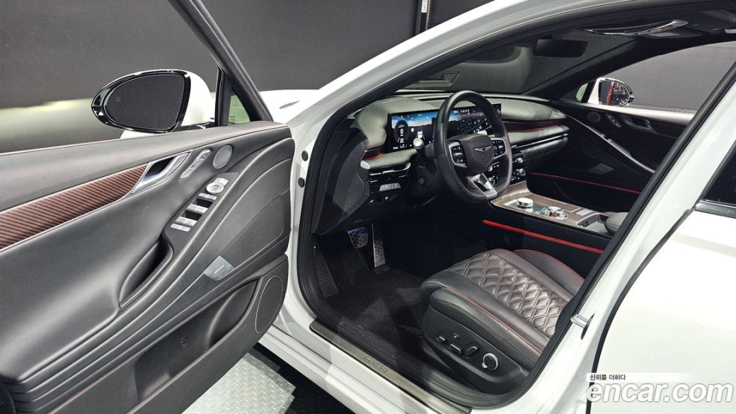 Genesis G80 Gasoline 2.5 Turbo AWD, 2025