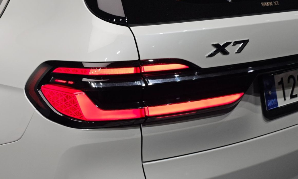 BMW X7 xDrive 40i M Sport 6STR, 2024