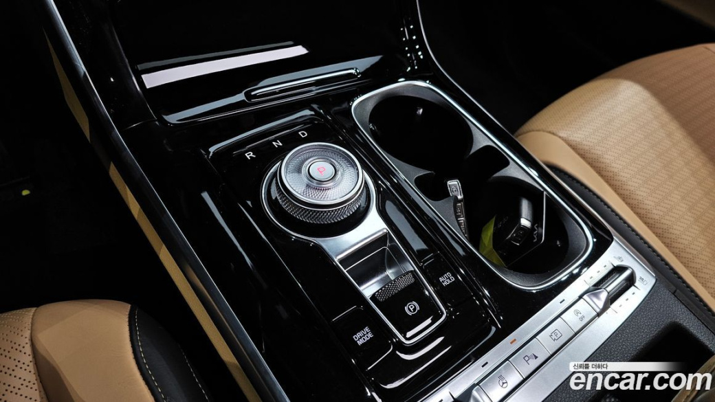Kia Carnival 7-Seater Signature, 2023