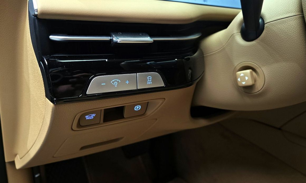 Genesis G80 Gasoline 2.5 Turbo 2WD, 2025