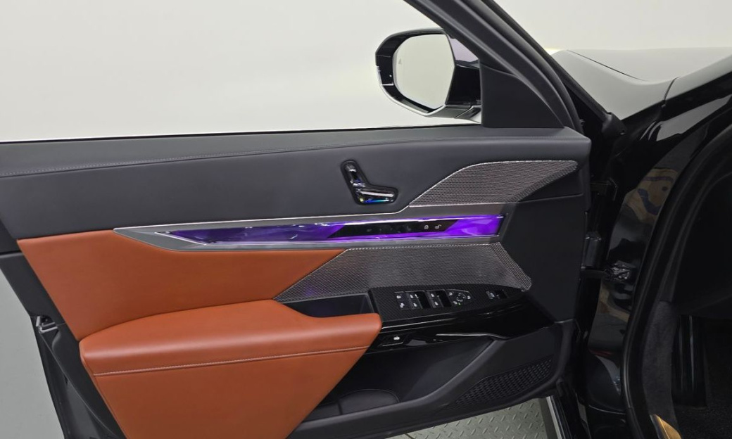 BMW 7-Series 740i sDrive Design Pure Excellence, 2023