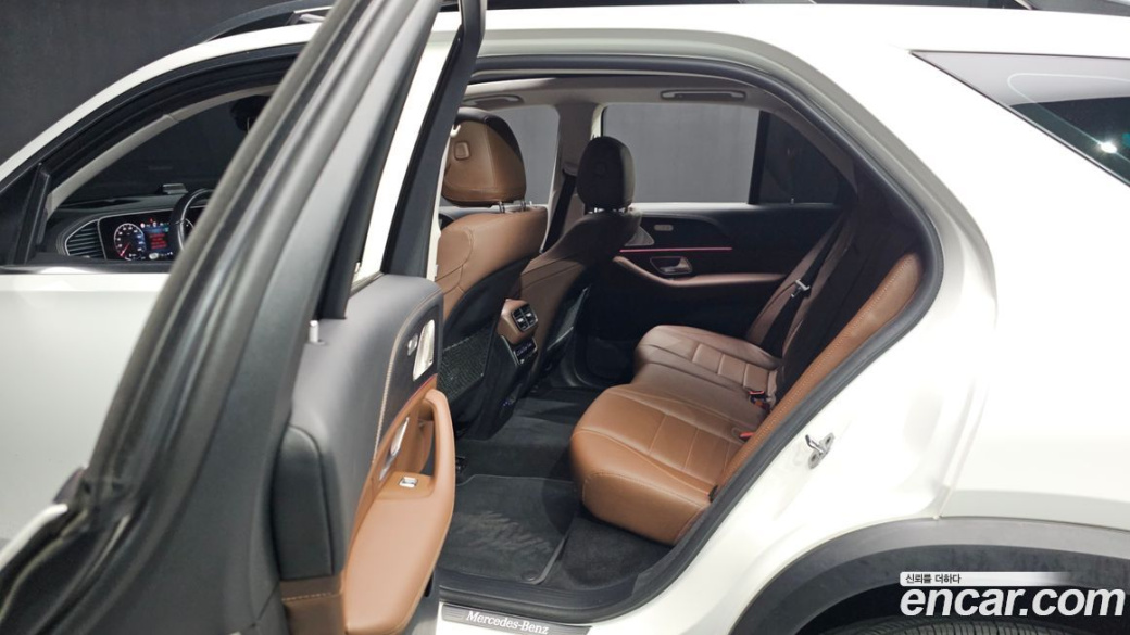 Mercedes-Benz GLE-Class GLE300d 4MATIC, 2023