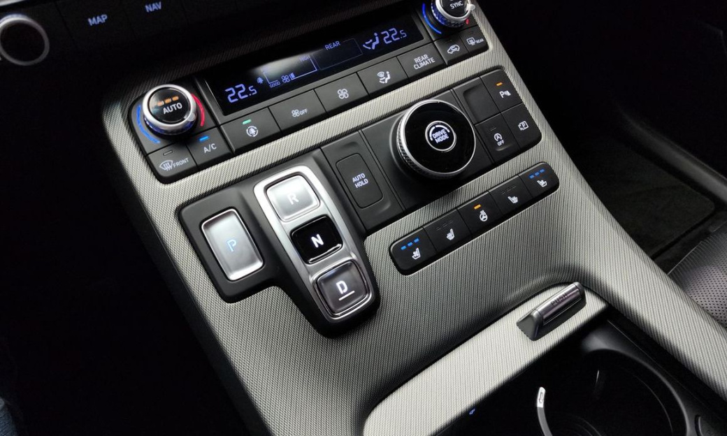 Hyundai Palisade Diesel 2.2 2WD, 2024