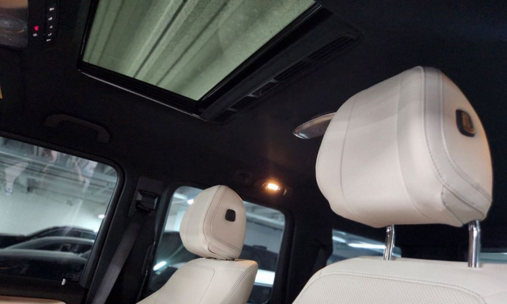 Mercedes-Benz G-Class G450d, 2025