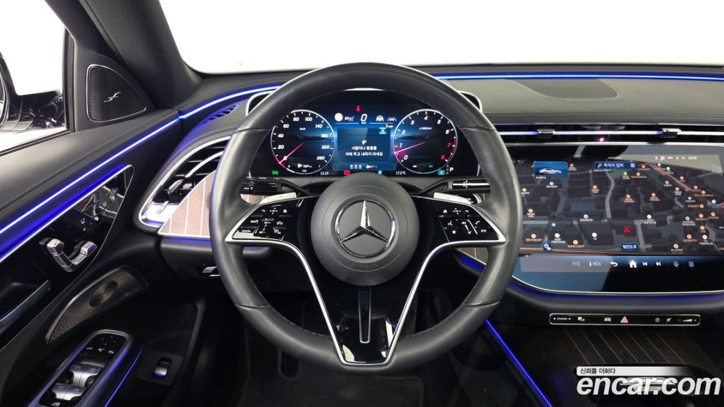 Mercedes-Benz E-Class E300 4MATIC Exclusive, 2024