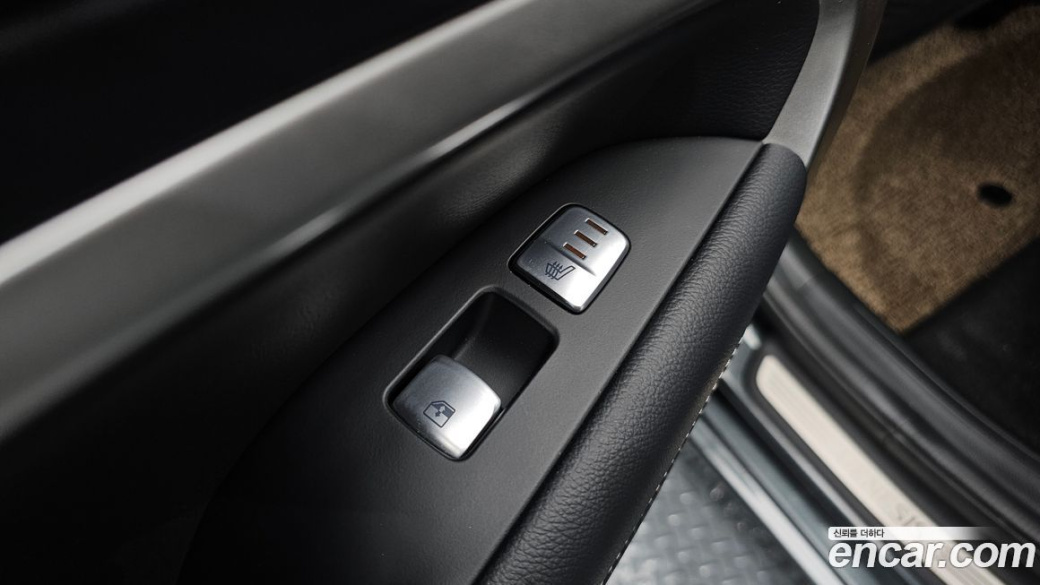 Genesis G70 Gasoline 2.0T 4WD, 2021