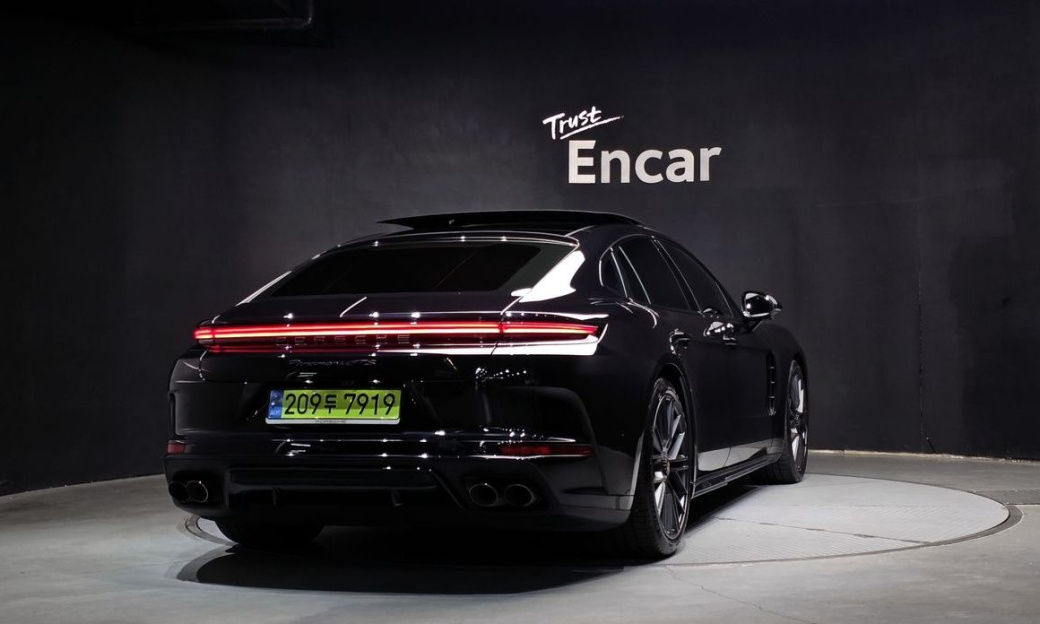 Porsche Panamera 4.0 GTS, 2025