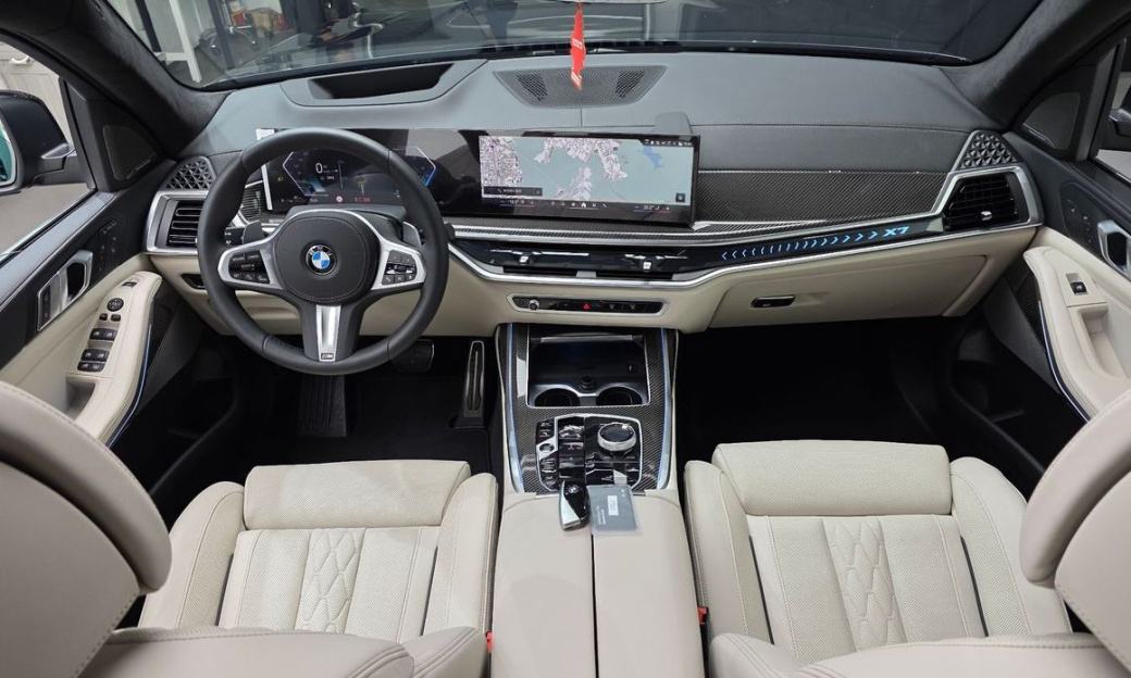 BMW X7 xDrive 40i M Sport 6STR, 2026