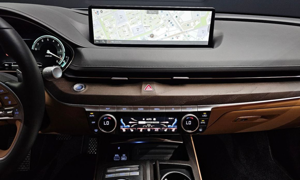 Genesis G80 Gasoline 2.5 Turbo AWD, 2024