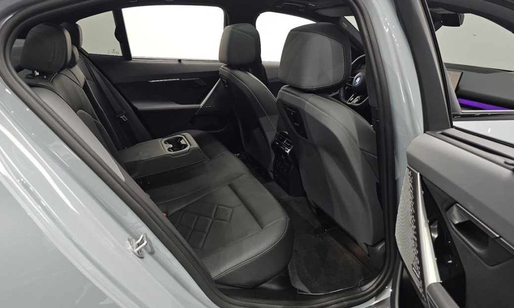 BMW 5-Series 530i xDrive M Sport, 2025