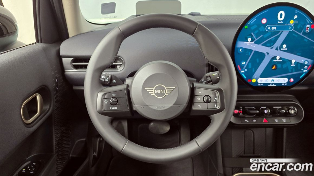 Mini Cooper 5Door Essential, 2025
