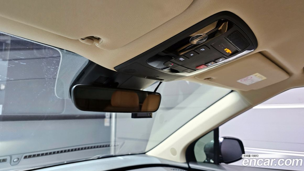 Kia Carnival 7-Seater Signature, 2023