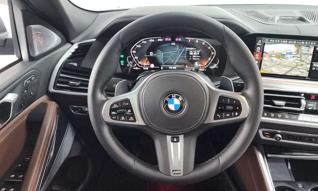 BMW X6 xDrive40i M Sport, 2022