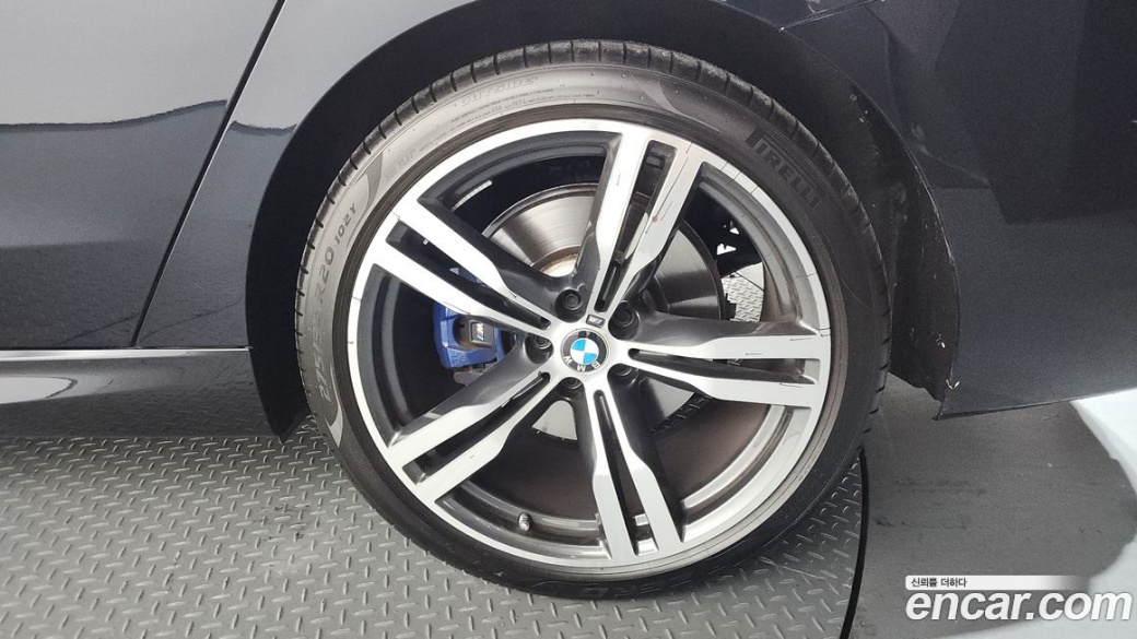 BMW Gran Turismo 640i xDrive M Sport, 2023