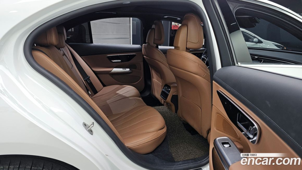 Mercedes-Benz E-Class E220d 4MATIC Exclusive, 2024