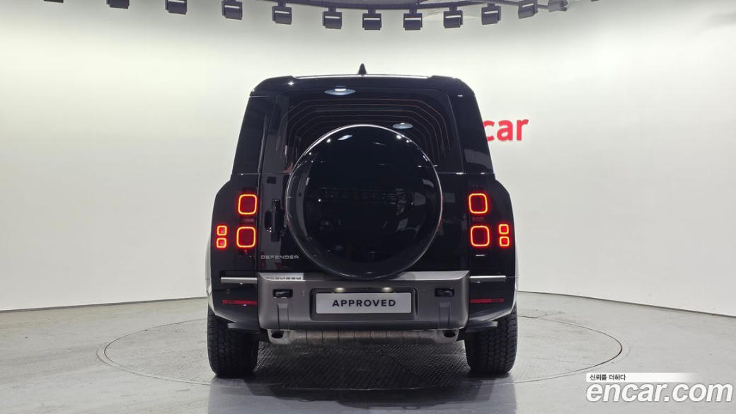 Land Rover Defender 130 P400 X-Dynamic HSE, 2025