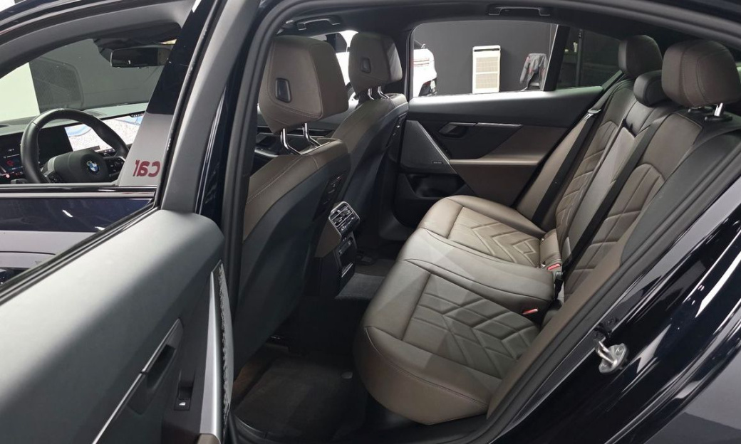 BMW 5-Series 520i M Sport, 2024