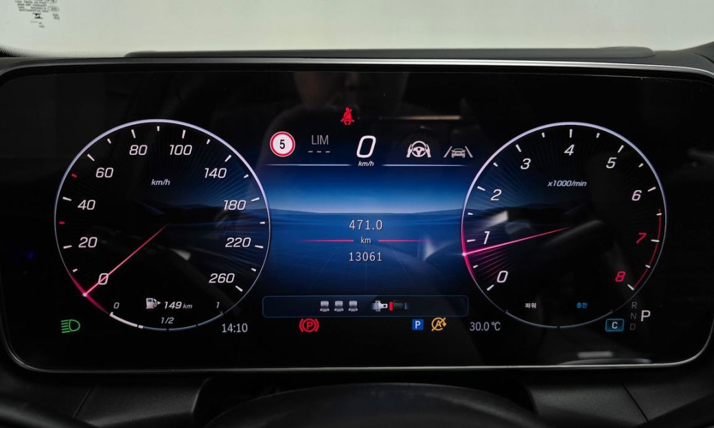 Mercedes-Benz GLC-Class GLC300 4MATIC AMG Line, 2025