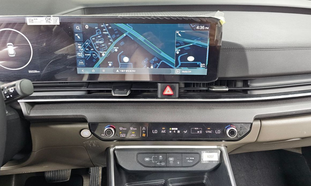 Kia Carnival 9-Seater Noblesse, 2025