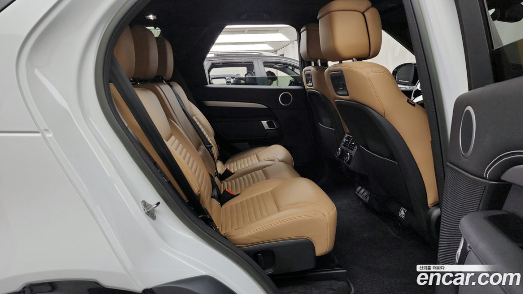 Land Rover Discovery D300 R-Dynamic HSE, 2023