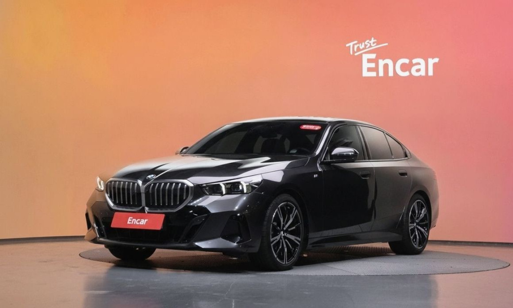 BMW 5-Series 530i xDrive M Sport, 2024