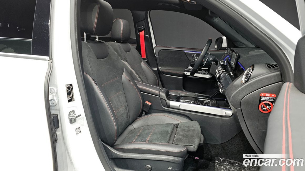 Mercedes-Benz GLB-Class AMG GLB35 4MATIC, 2023