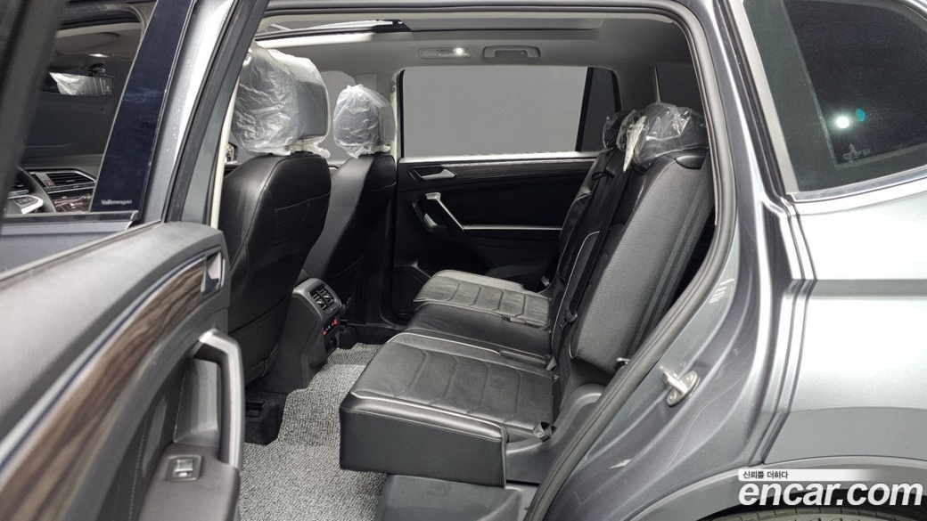 Volkswagen Tiguan 2.0 TSI Prestige, 2024