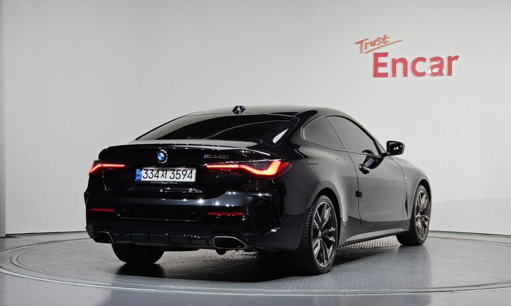 BMW 4-Series M440i xDrive Coupe, 2024