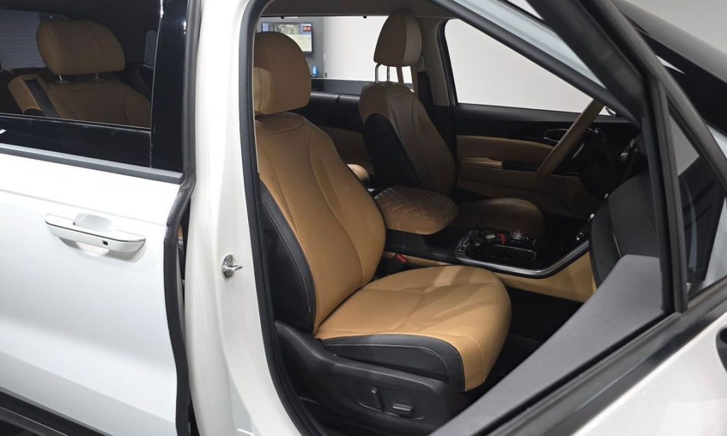 Kia Carnival 7-Seater Noblesse, 2023