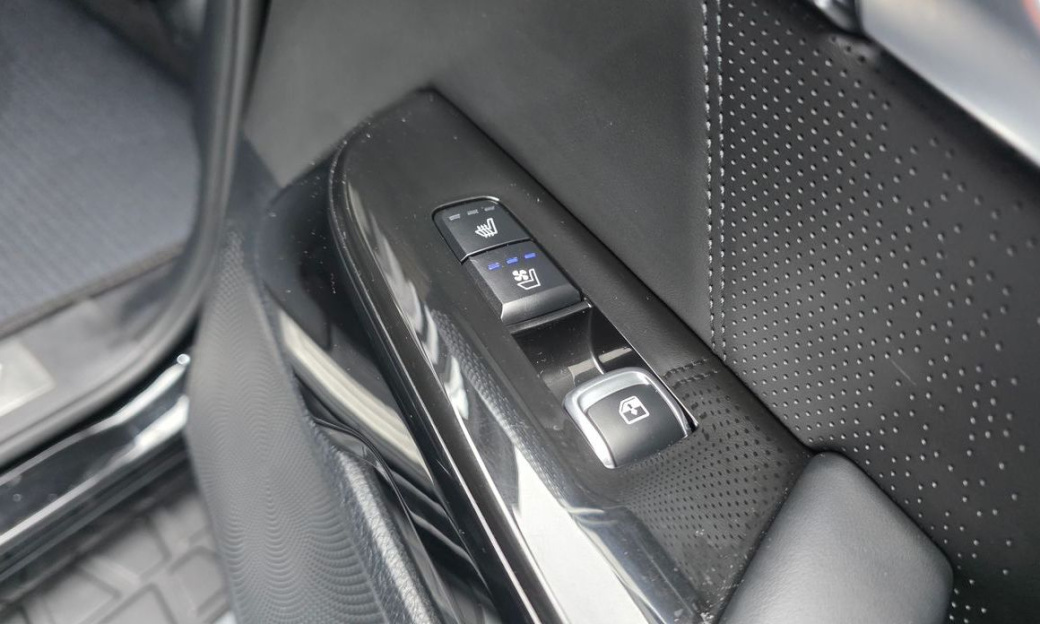 Kia Mohave Diesel 3.0 4WD 6-Seater, 2022