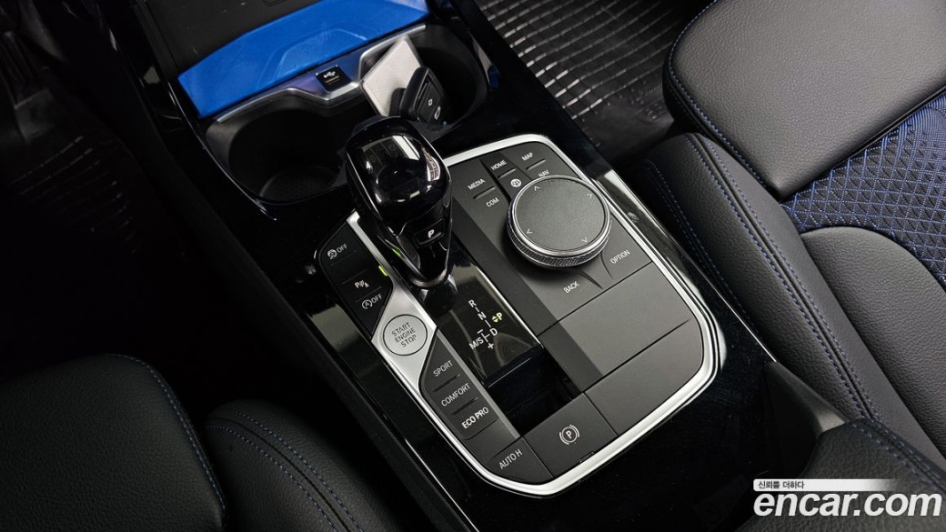 BMW 2-Series 220i M Sports, 2023