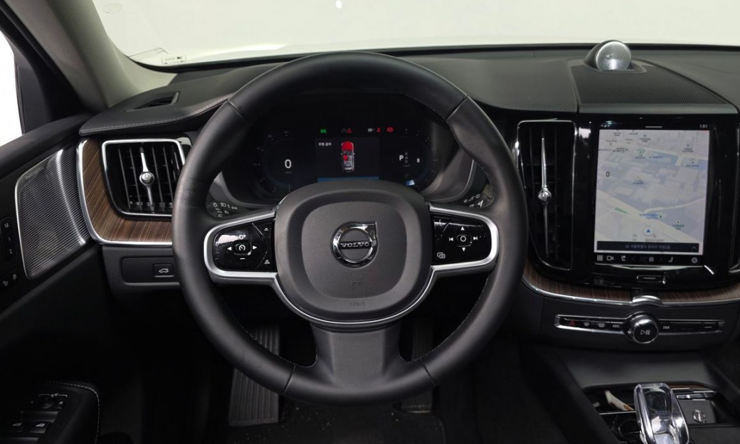 Volvo XC60 B5 Ultimate Bright, 2023