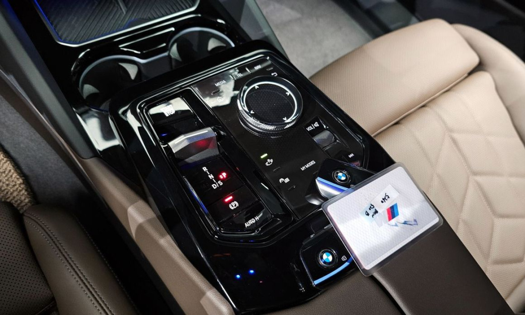BMW 5-Series 520i M Sport, 2024