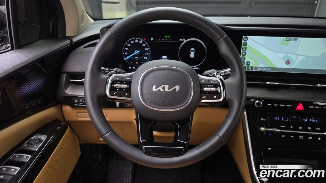 Kia Carnival 7-Seater Signature, 2023