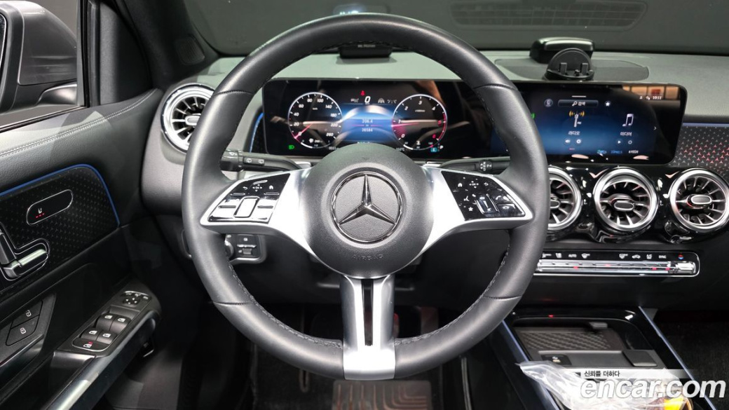 Mercedes-Benz GLB-Class GLB200 d, 2024