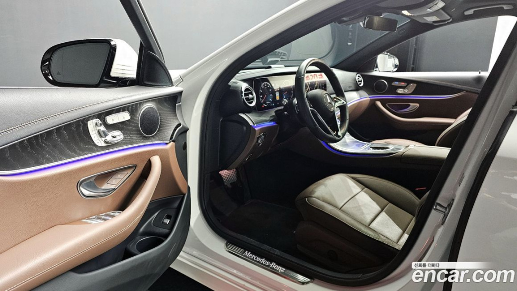 Mercedes-Benz E-Class E250 AMG Line, 2023