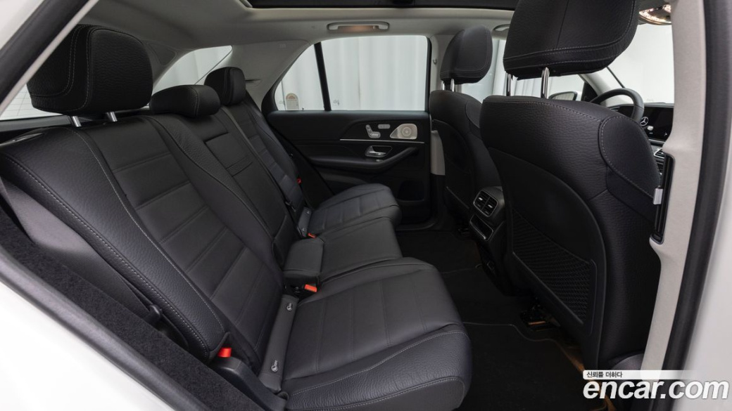 Mercedes-Benz GLE-Class GLE450 4MATIC, 2025