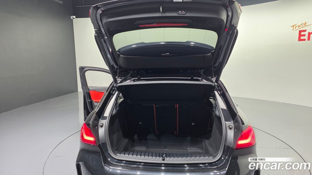 BMW 1-Series M135i xDrive, 2022