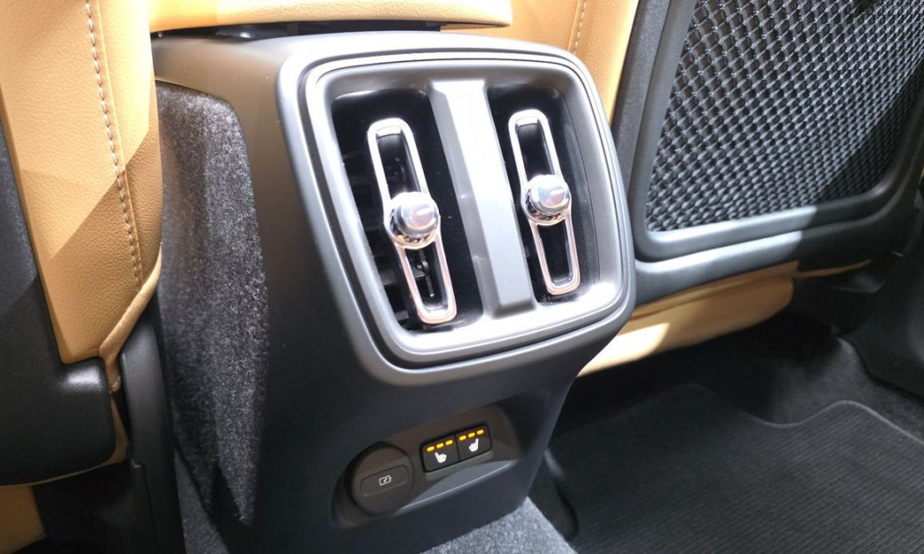 Volvo XC40 B4 Inscription, 2021
