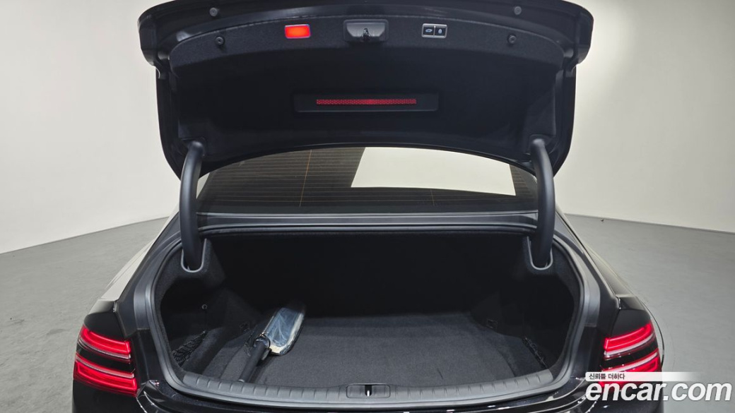 Genesis G80 Gasoline 2.5 Turbo AWD, 2025