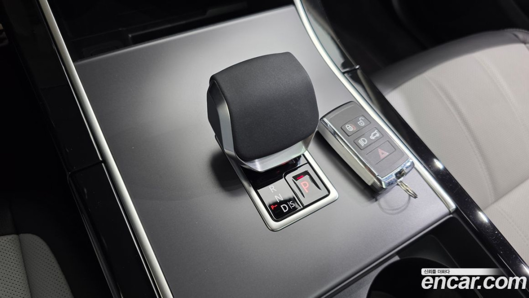 Land Rover Range Rover Evoque P250 Dynamic SE, 2025