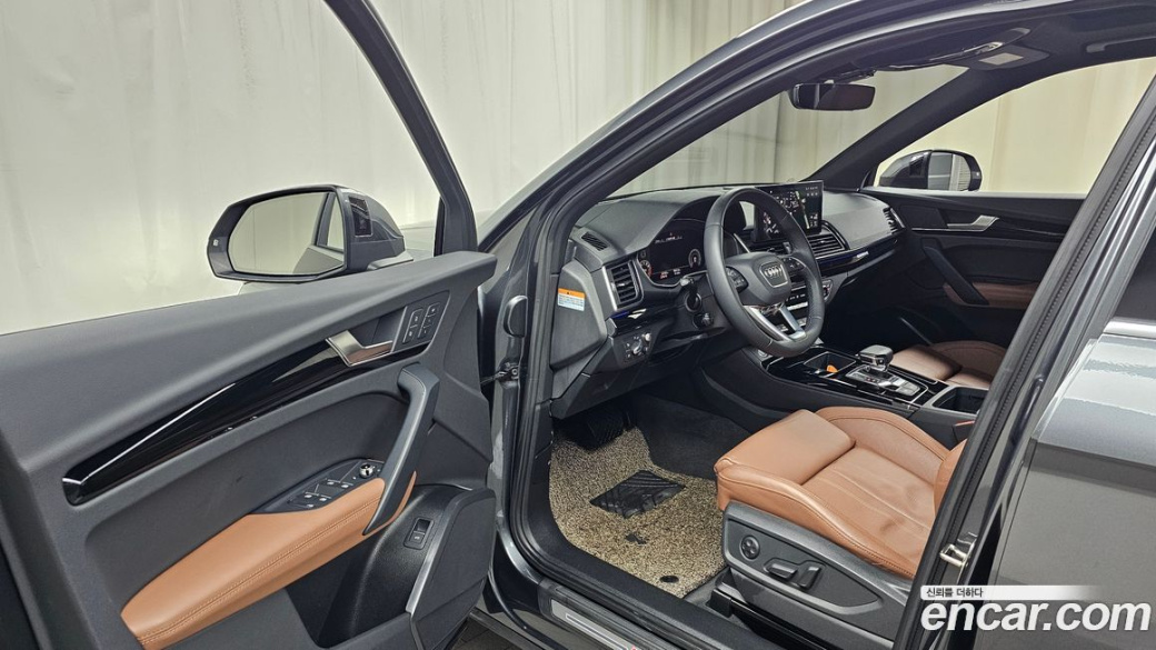 Audi Q5 45 TFSI Quattro Premium, 2022