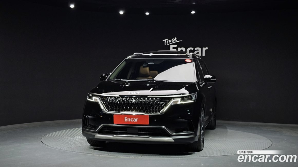 Kia Carnival 9-Seater Noblesse, 2023
