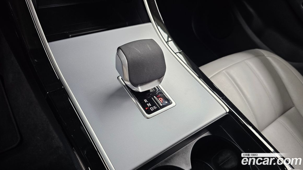 Land Rover Range Rover Evoque P250 S, 2025