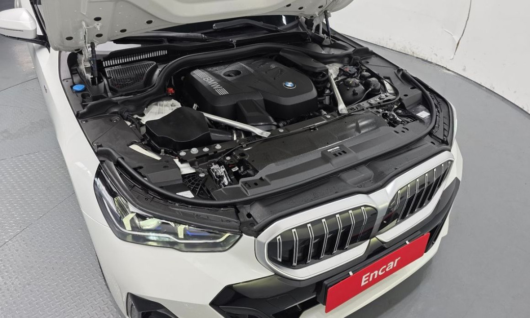 BMW 5-Series 530i xDrive M Sport, 2025